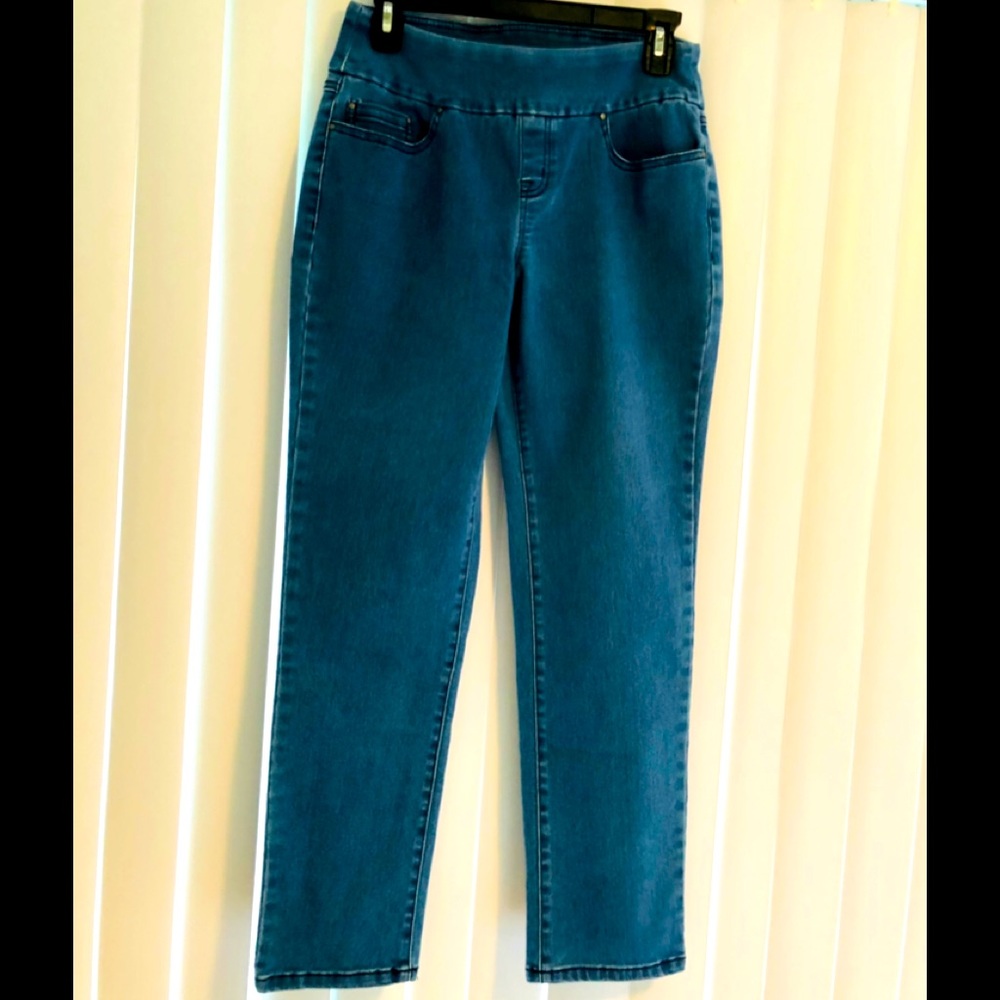 💋Time & Tru Stretch Jean Jeggings.   Size 4/6.